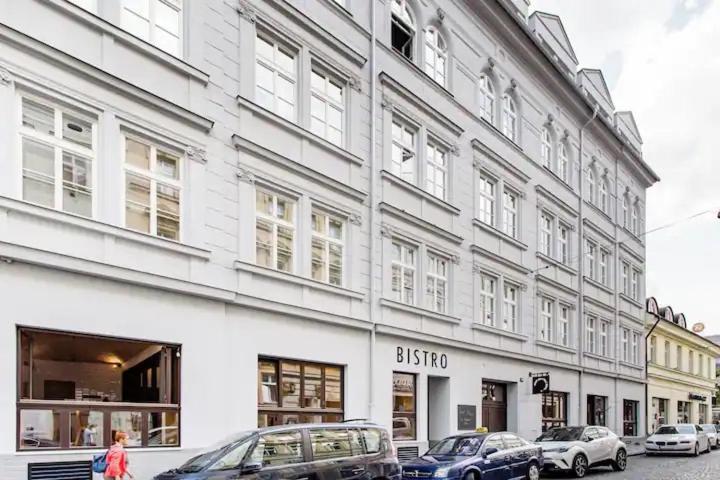 Luxury Apartment At Prague City Centre Andel! Экстерьер фото